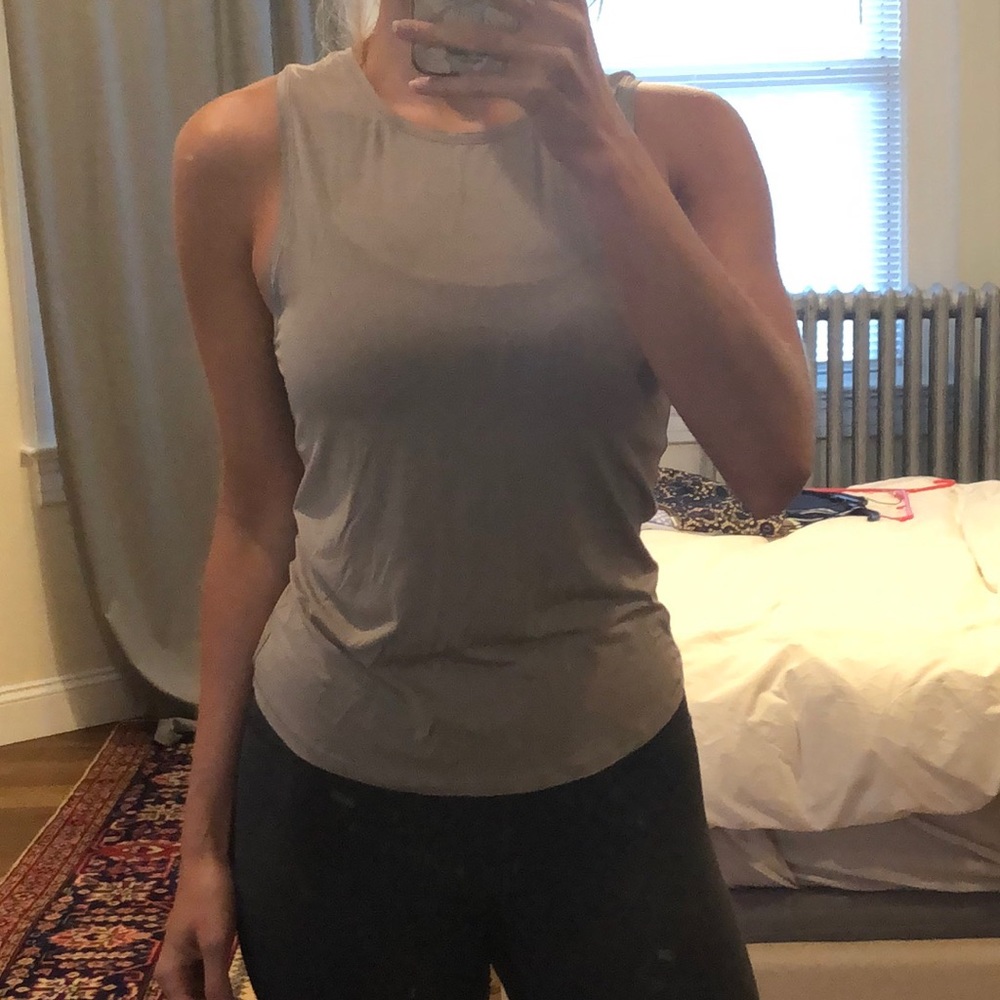 Lululemon gray top - 6